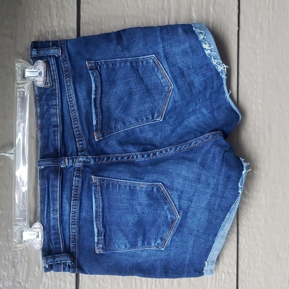 STS Blue high rise button fly raw hem cuffed shorts 9 - Picture 4 of 6